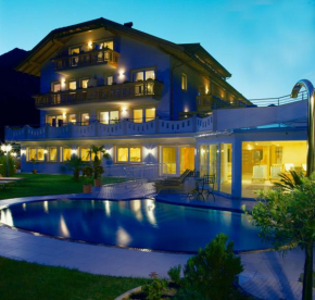 Отель Wellnesshotel Grafenstein, Шена